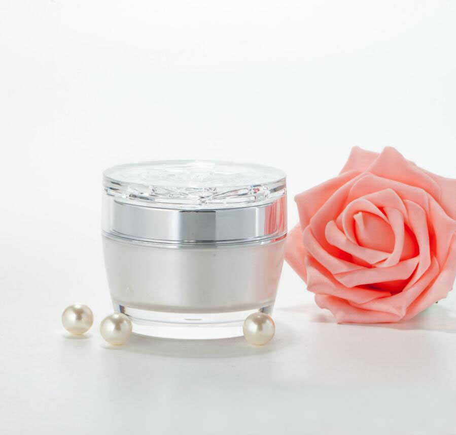 50G Pearl White Acrylic/Plasti - đánh giá và giá Essence Serum Toner